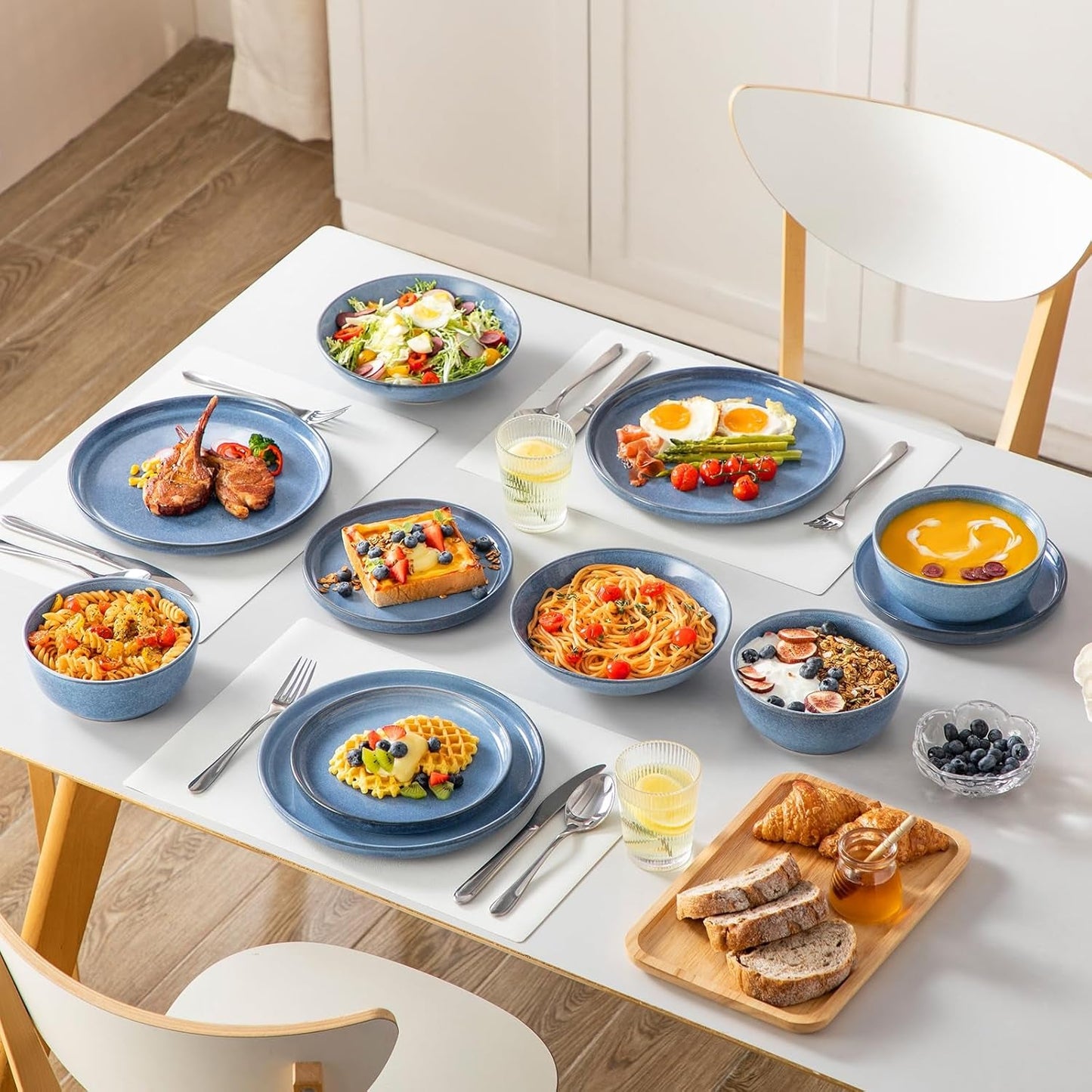 Steingut Geschirrset 6 Personen, vancasso ANYA Blau Teller Set Modern 24 teilig, Tafelservice mit Speiseteller, Suppenteller, Desserttellern, Schüsseln, Geschirr Set Spülmaschinen und Mikrowellenfest