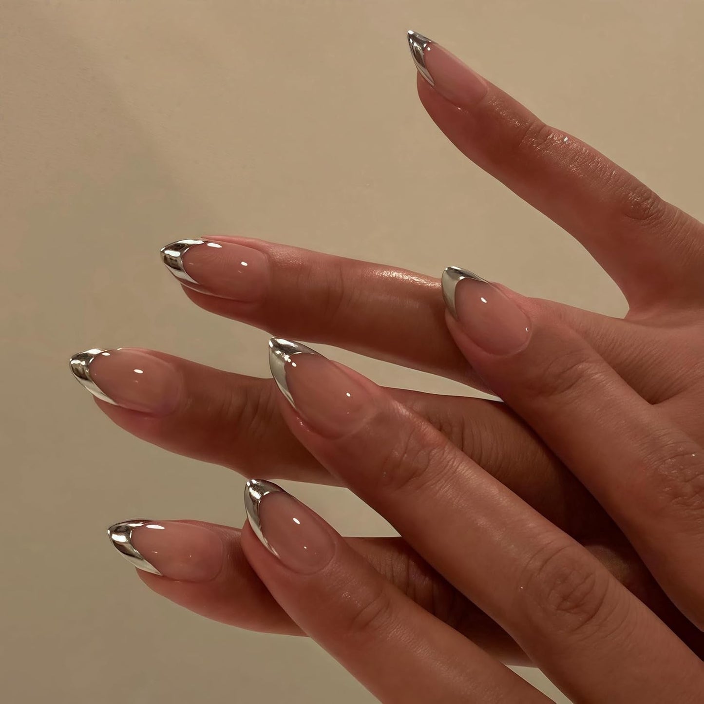 Uñas Cromadas Autoadhesivas - Pegamento Con Brillo Marrón Almendra Mediano En Las Uñas Uñas Postizas Con Brillo Pegamento En Uñas Artificiales Uñas Acrílicas Esmaltadas Para Mujeres 24 Piezas