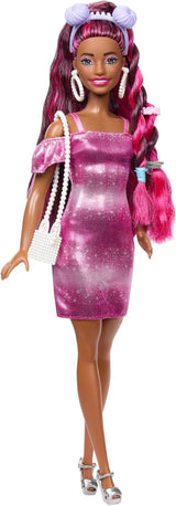 Muñeca Barbie con cabello divertido y elegante, cabello negro colorido extralargo y vestido rosa brillante, 10 peinados y accesorios de moda JDC86