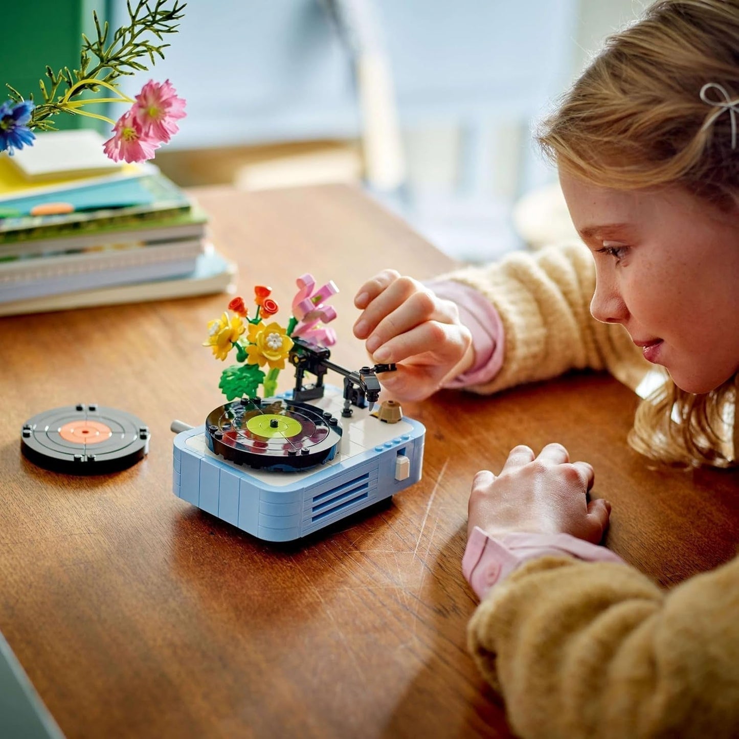 LEGO Creator Tocadiscos 3 en 1 con flores - Juguete convertible en radio o micrófono - Juguetes musicales para niños - Idea de regalo creativa para niñas y niños a partir de 8 años 31172 Juegos de construcción Besuche den LEGO-Store