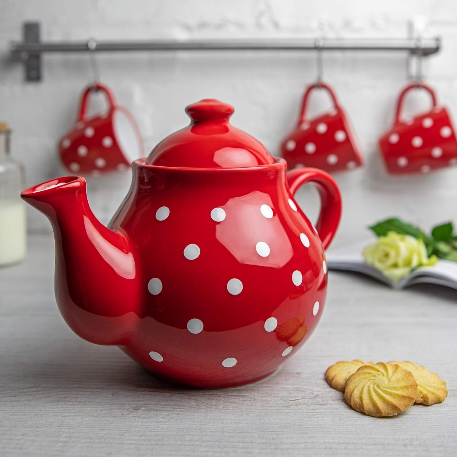 City to Cottage® - Juego de té grande | Rojo y Blanco | Puntos | Hecho a mano | Tetera de cerámica de 1,7 litros, jarra de leche, azucarero