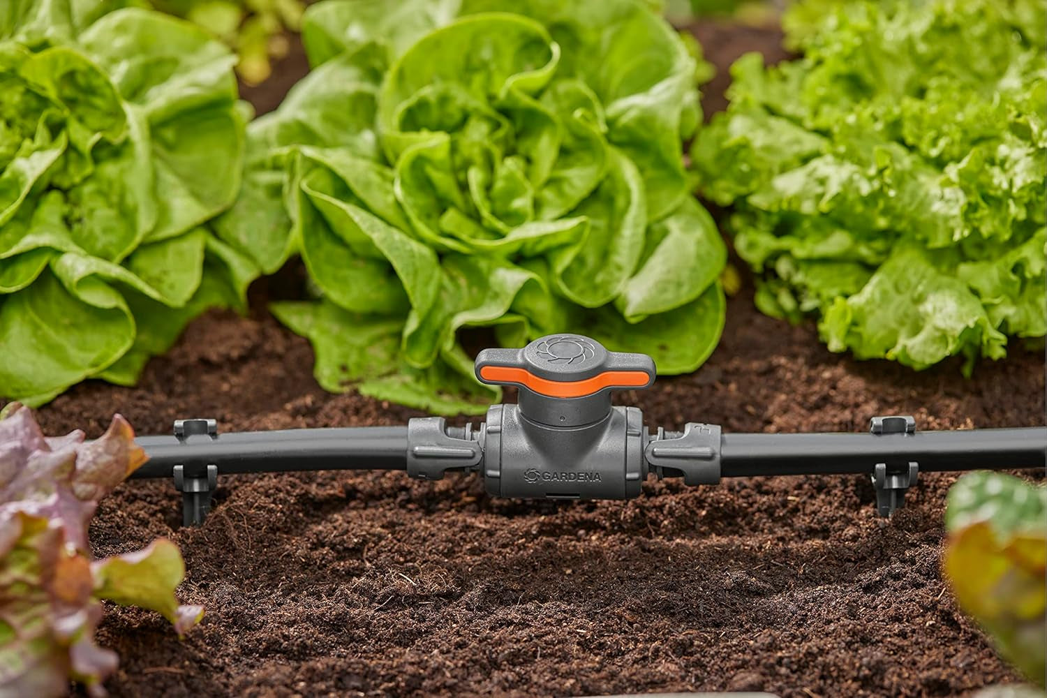 Válvula de regulación y cierre Gardena Micro-Drip-System de 13 mm (1/2 pulgada): cierre sencillo de tuberías y regulación continua del caudal de agua, accesorio para colocar tuberías de goteo (13207-20)