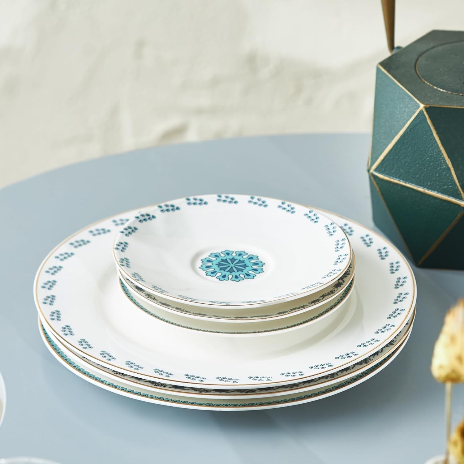 Juego de postre Karaca İznik para 6 personas, 18 piezas: vajilla elegante para postres deliciosos