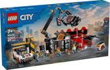Depósito de chatarra con coches LEGO City - juguete con prensa de chatarra y grúa, 2 coches de juguete, 4 minifiguras funcionales y edificio de oficinas - regalos de cumpleaños para niños y niñas a partir de 8 años 60472 Besuche den LEGO-Store sets de construcción
