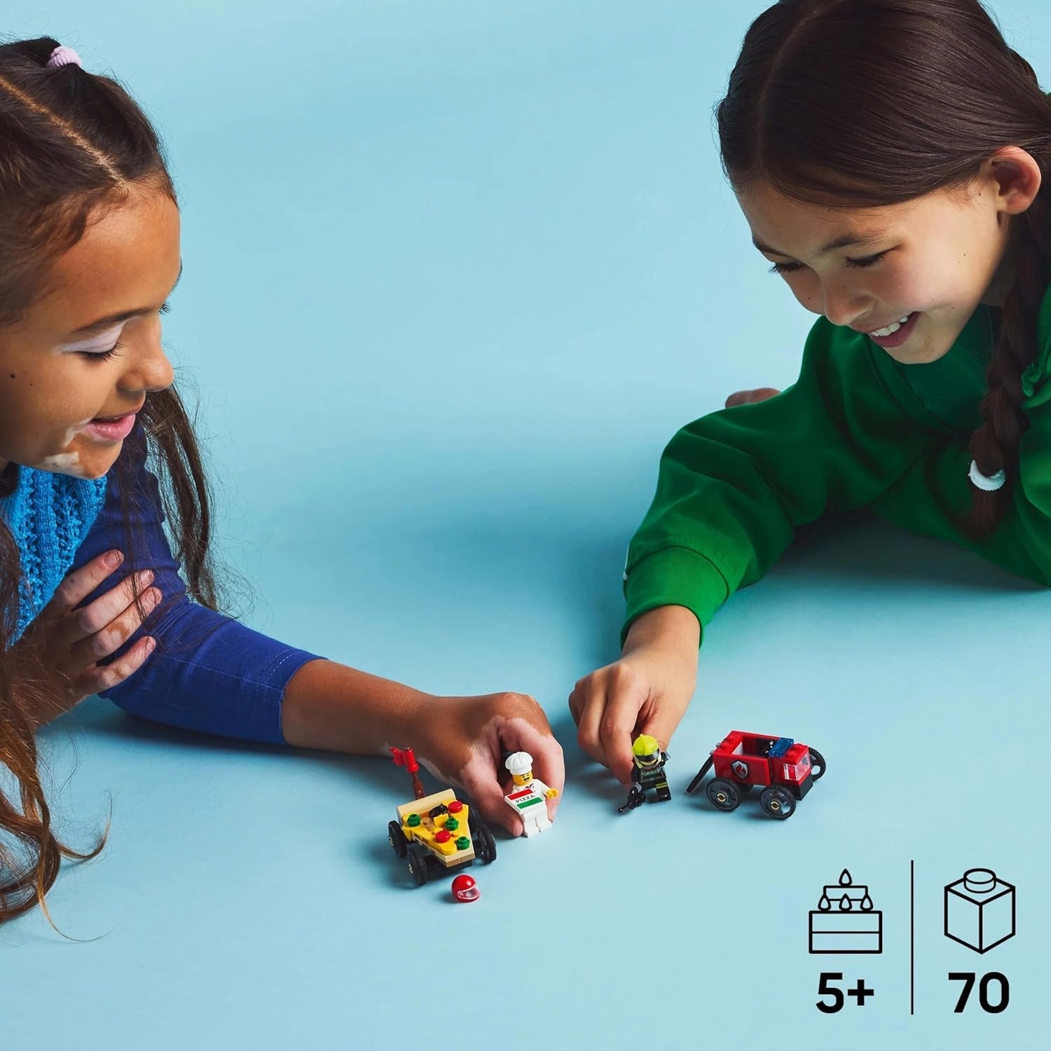 Furgoneta de reparto de pizzas LEGO City vs. Camión de pizza - Jabonera de juguete para niñas y niños a partir de 5 años - Juego de construcción con 2 minifiguras de conductores - Regalo de cumpleaños y vacaciones 60458 Juegos de construcción Besuche den LEGO-Store