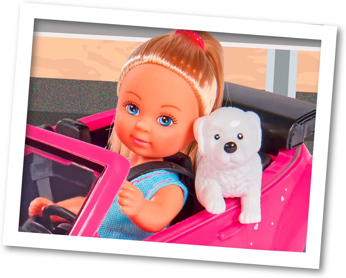 Simba 105731539 - Evi Love Beetle Evi's, Evi con coche, coche: 22 cm, con perro, muñeca de moda, 12 cm, para niños a partir de 3 años