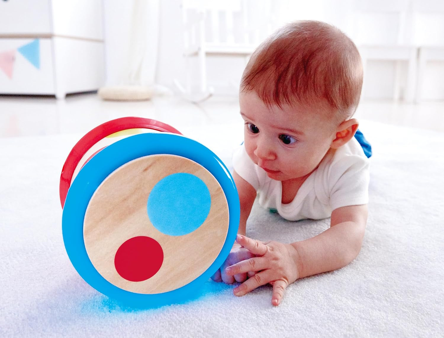Tambor de bebé Hape | Juguete musical rodante para que los más pequeños aprendan ritmo y diferentes sonidos, funciona con pilas, a partir de 6 meses Baby Toys Naty Shop