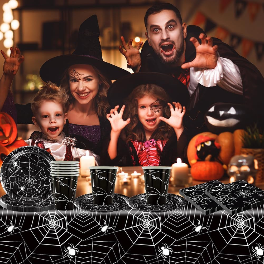 Juego de cubiertos de papel de araña de Halloween de 49 piezas que incluye platos, servilletas, vasos y mantel. Vajilla negra con platos de postre, servilletas y vasos.