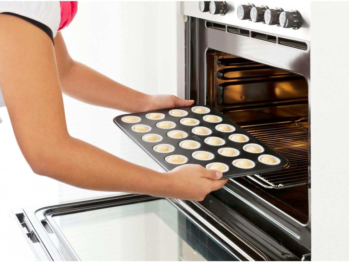 Zenker 6541 Mini-Muffinform 24Er Negro Metalizado – Antihaftbeschichte Für Perfekte Mini-Muffins, Ø 4,5 Cm, ​​Made in Germany Moldes y bandejas para horno Naty Shop