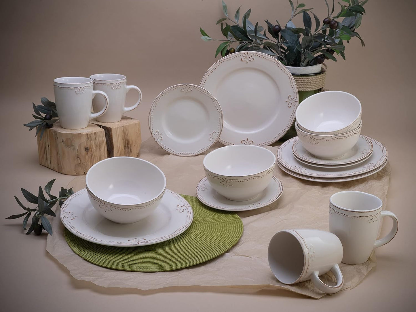 CreaTable, 23601, Serie Romantic Vintage, Vajilla de 16 piezas para 4, Servicio combinado de porcelana, Apto para lavavajillas y microondas, Fabricación de calidad