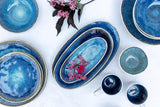 MÄSER 934092 Serie Frozen, Vajilla de Cerámica para 4, Servicio Combinado de 16 Piezas con Formas Orgánicas, Servicio Teñido Azul, Gres, Azul Oscuro