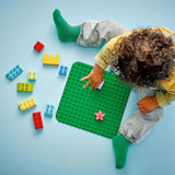 Tablero de construcción LEGO DUPLO en verde, Juguete de construcción para niños pequeños a partir de 18 meses, Para exponer modelos, Permite a los niños en edad preescolar construir de forma creativa y jugar con imaginación, Juguete educativo 10460 Juegos de construcción Besuche den LEGO-Store