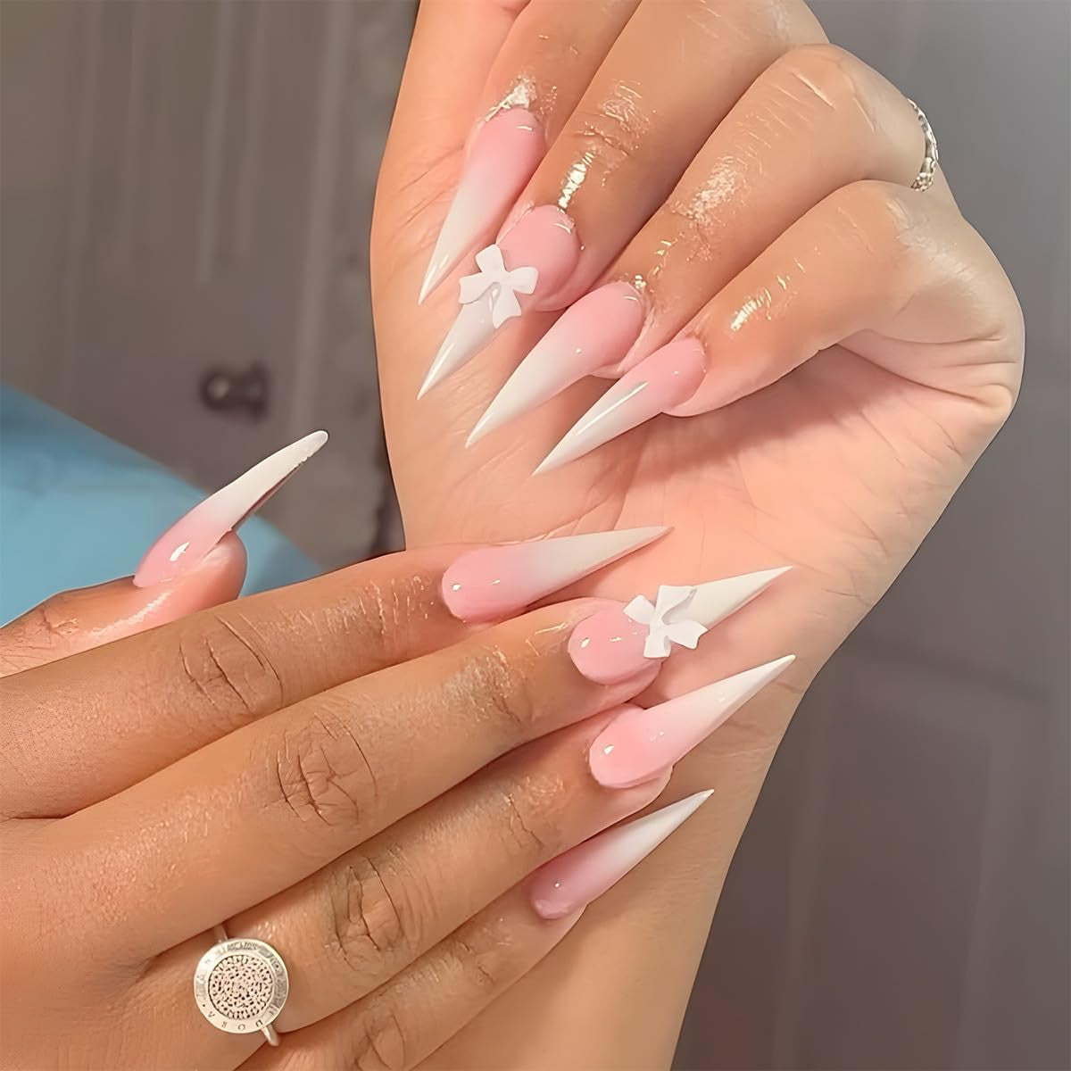 Mouyouglow-uñas largas Stiletto, color blanco lechoso, degradado, purpurina rosa, uñas postizas frescas con pegamento, uñas artificiales con purpurina rosa ombré
