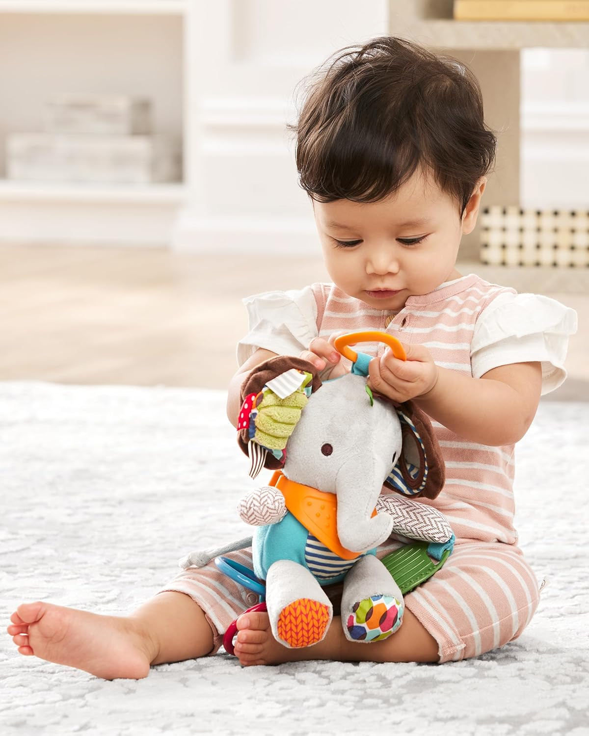Skip Hop Bandana Buddies Juguete de Actividad, Peluche para Bebés y Niños, Multicolor, Elefante Bebé Juguetes Naty Shop
