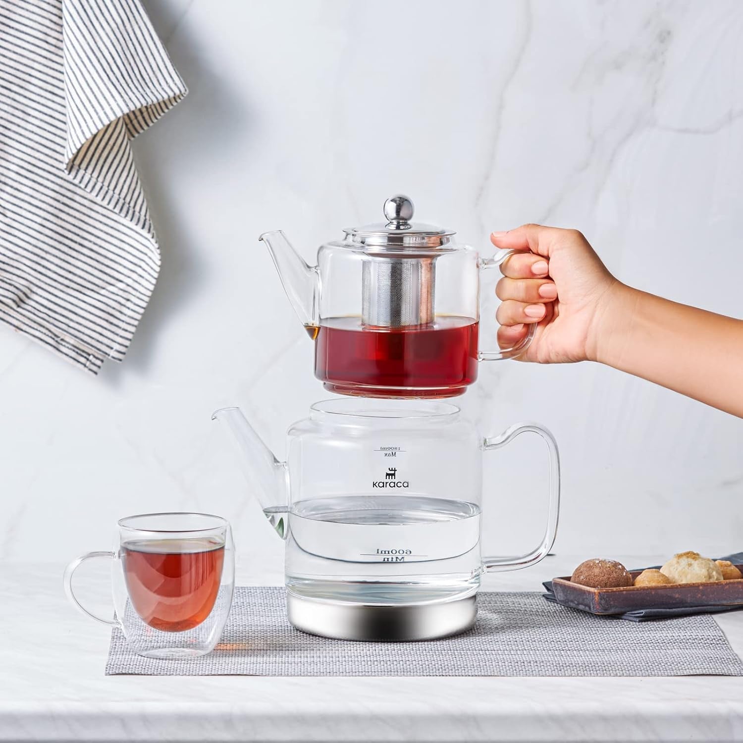 Karaca Dora Juego de tetera de vidrio de borosilicato con infusor de té de acero inoxidable, tetera de 2 litros y tetera de vidrio de 1 litro con infusor, tetera turca, Caydanlik, tetera de hierbas turca, té suelto, XL