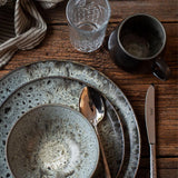 MÄSER Carellia Juego de desayuno de 12 piezas - cerámica de Portugal - esmalte reactivo - 4 platos de postre de 23 cm, 4 tazones de 15 cm, 4 tazas de café de 430 ml - apto para lavavajillas y microondas, gris