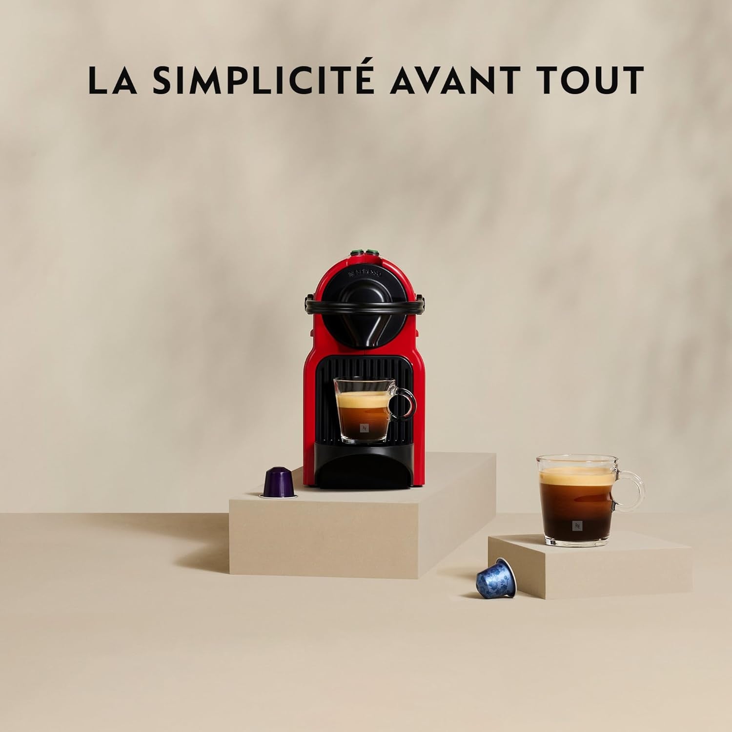 Krups Nespresso Inissia Cafetera Espresso - Máquina Espresso Compacta para Cápsulas de Café, Presión de 19 Bar, Calentamiento Rápido en 25 Segundos, Función de Ahorro de Energía, Depósito de Agua de 0,7 L, Roja, Modelo YY5506FD