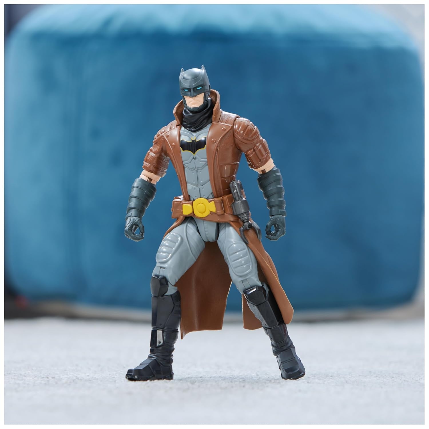 Figura de acción de Batman de DC Comics 30 cm de alto Totalmente móvil para aventuras emocionantes y acrobacias llenas de acción Juguete para niños de 3 años en adelante Figuras de acción Naty Shop