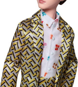 Mattel GKC92 - Figura de acción BTS Idol Suga, juguete coleccionable K-Pop Merch, multicolor