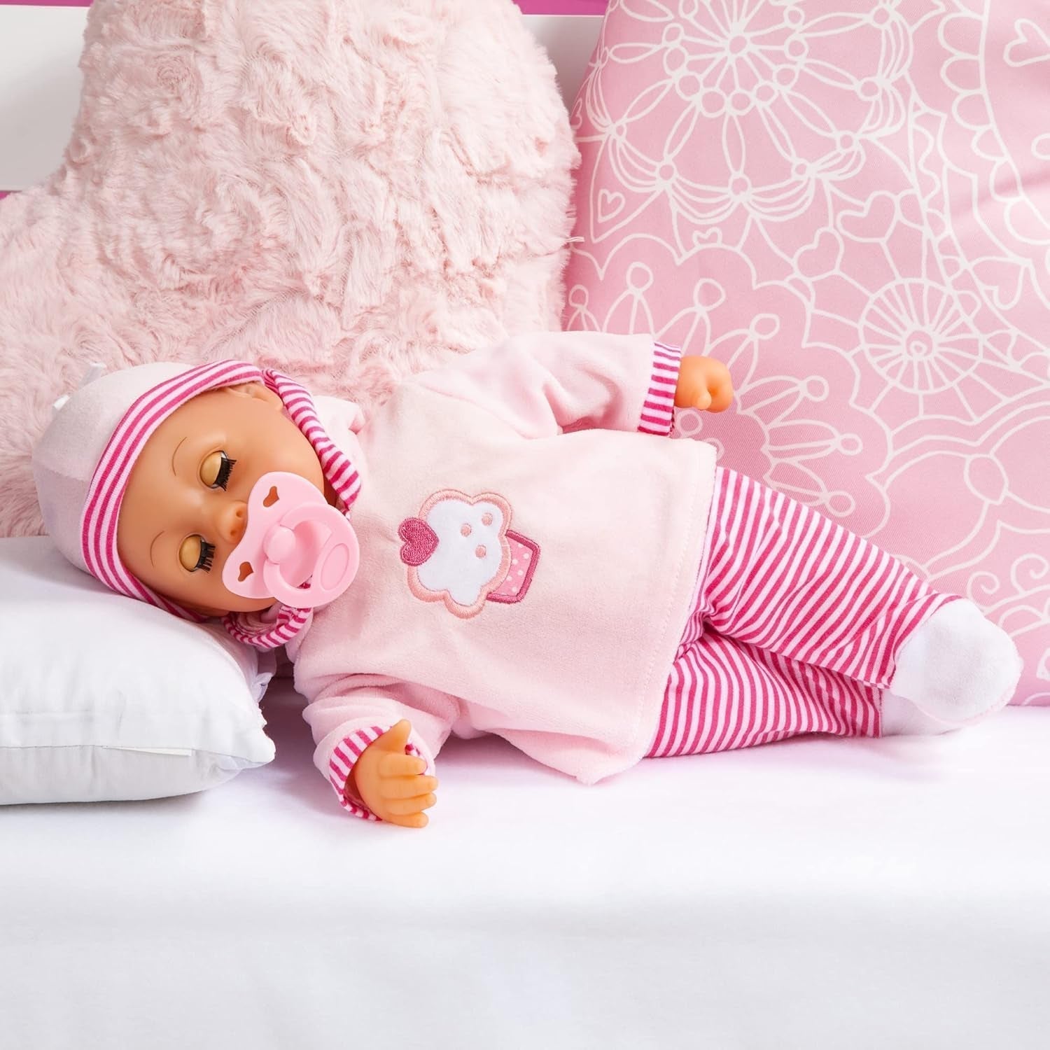 Muñeca First Words con ojos soñolientos, habla 24 sonidos de bebé, con muñeco y biberón, 38 cm, rosa/rayas Naty Shop Muñecas