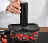 Set de vacío Küchenprofi EASYFRESH | Conjunto de 7 piezas | 1x bomba de vacío eléctrica, 1x vaso de vacío S, M y L, 3x bolsas de vacío 22x21 cm | vidrio de borosilicato, plástico de alta calidad | preparación y conservación Cajas de almacenamiento de alimentos Naty Shop