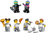 LEGO City Garaje de F1 con Mercedes-Amg y coches de carreras Alpine - Coche de carreras de Fórmula 1 con 2 conductores y 4 minifiguras mecánicas - Regalo para niños y niñas mayores de 7 años y aficionados 60444 Besuche den LEGO-Store Building Sets