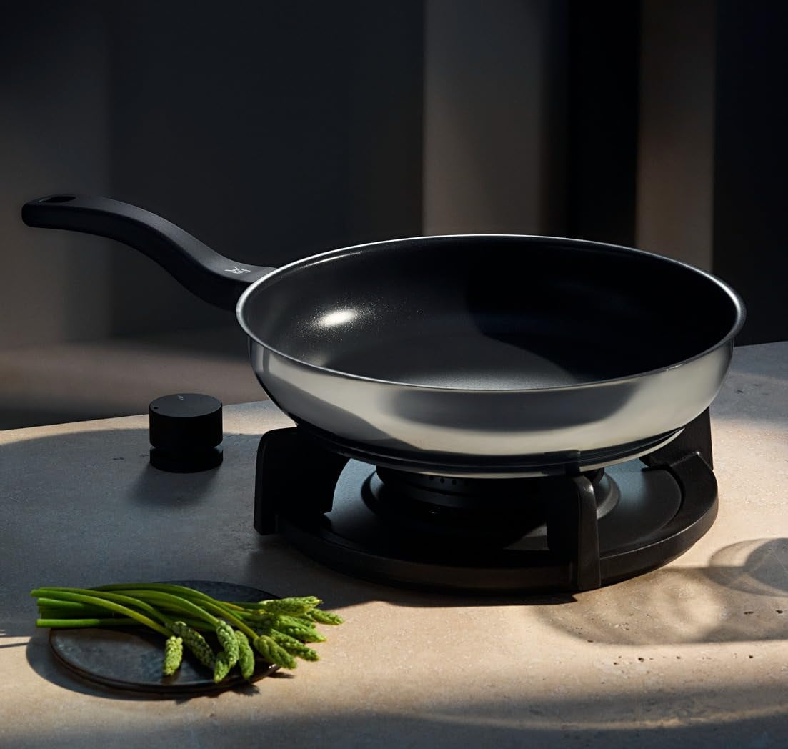 WMF Devil, inducción, acero inoxidable revestido Cromargan, mango de plástico Ollas y Sartenes Naty Shop