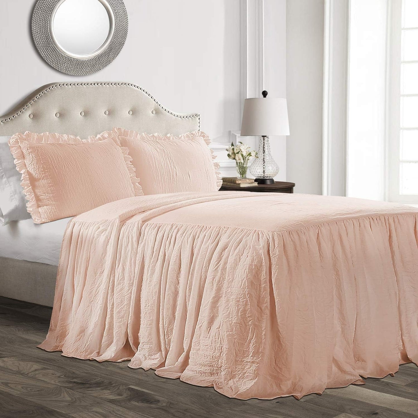 Lush Decor Juego de ropa de cama con falda de volantes de 3 piezas, juego de cama de lujo de granja, elegante y encantador detalle de volantes, estilo atemporal y diseño clásico, suave y liviano, tamaño King, camas y edredones de decoración exuberante, color rojo Queen