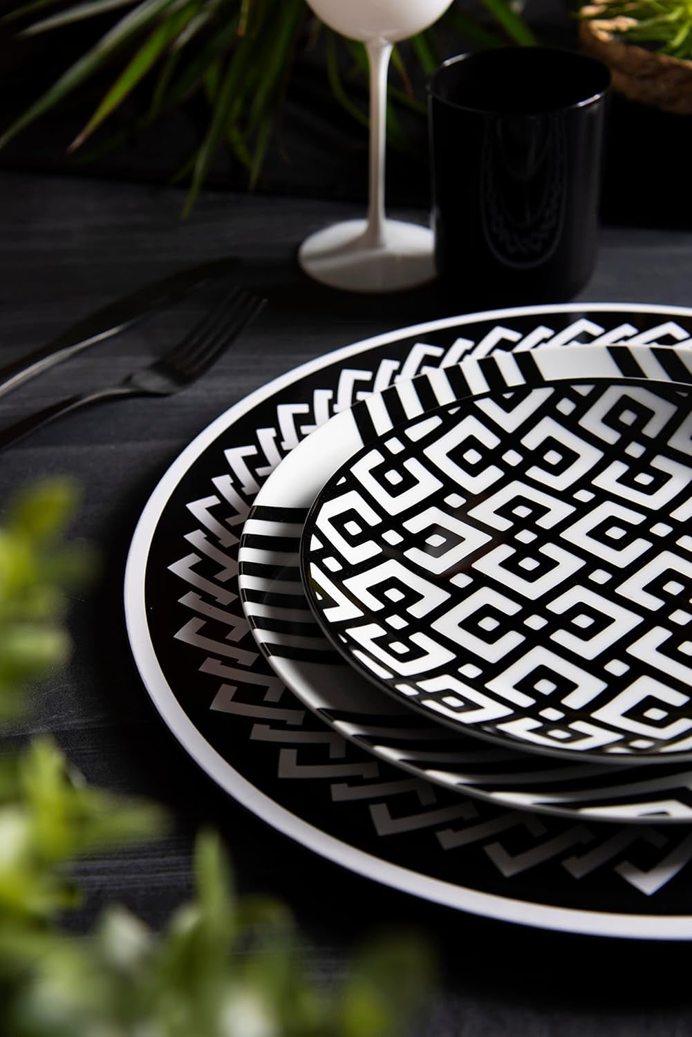Excelsa Emily vajilla de porcelana, blanco/negro, 18 piezas