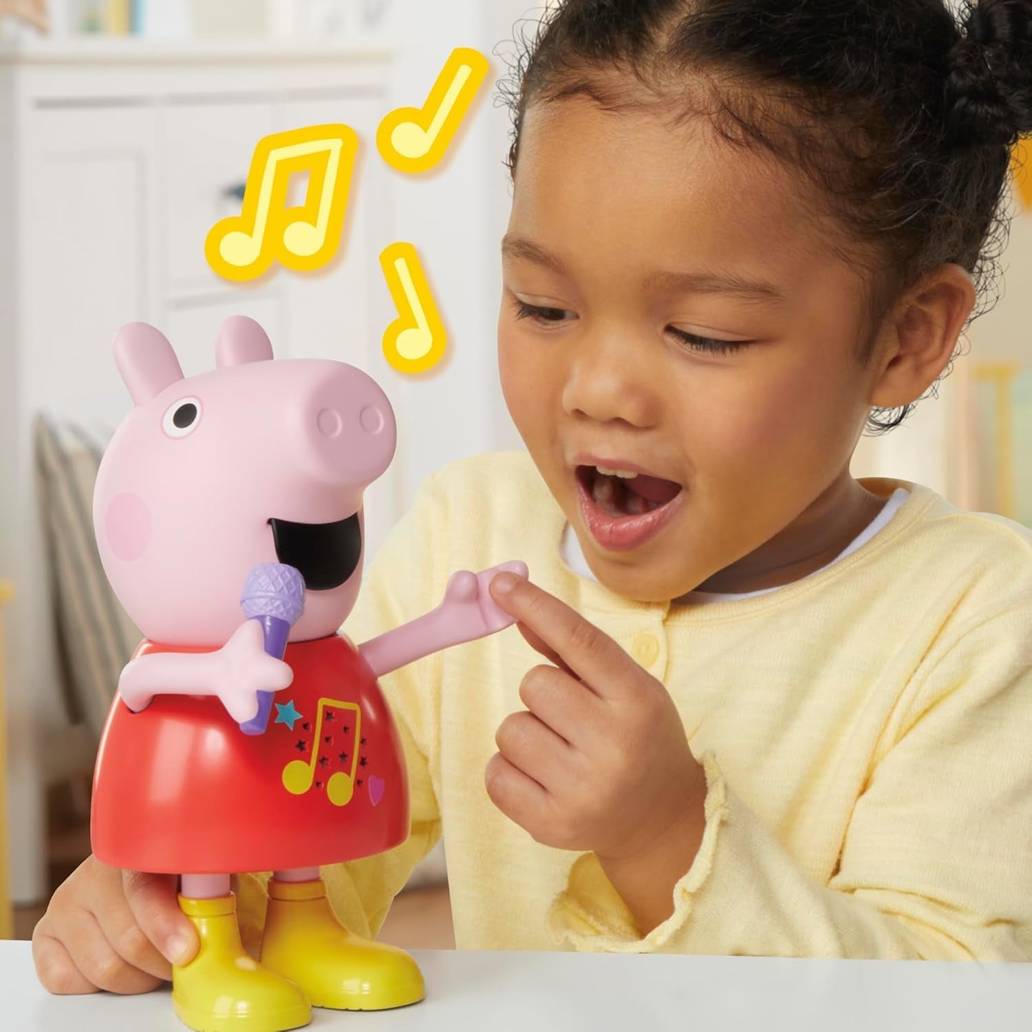 Muñeca Peppa Pig, hablando y cantando, rosa, 20 cm
