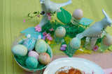 Tintes para huevos Heitmann - Mix It Pastel - 3 tintes líquidos para huevos en rosa, turquesa y morado, taza, arroz, plantillas y guantes - Teñido fácil para huevos