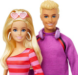 Set Barbie Fashionistas con 2 Muñecas Fashion y 6 Accesorios, Muñecas Barbie y Ken Fashion sobre Ruedas, Figuras Coleccionables 65 Aniversario, HXK90 Muñecas Naty Shop