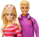 Barbie Fashionistas Set con 2 muñecas de moda y 6 accesorios, muñecas de moda Barbie y Ken patinando, figuras coleccionables del 65 aniversario, HXK90