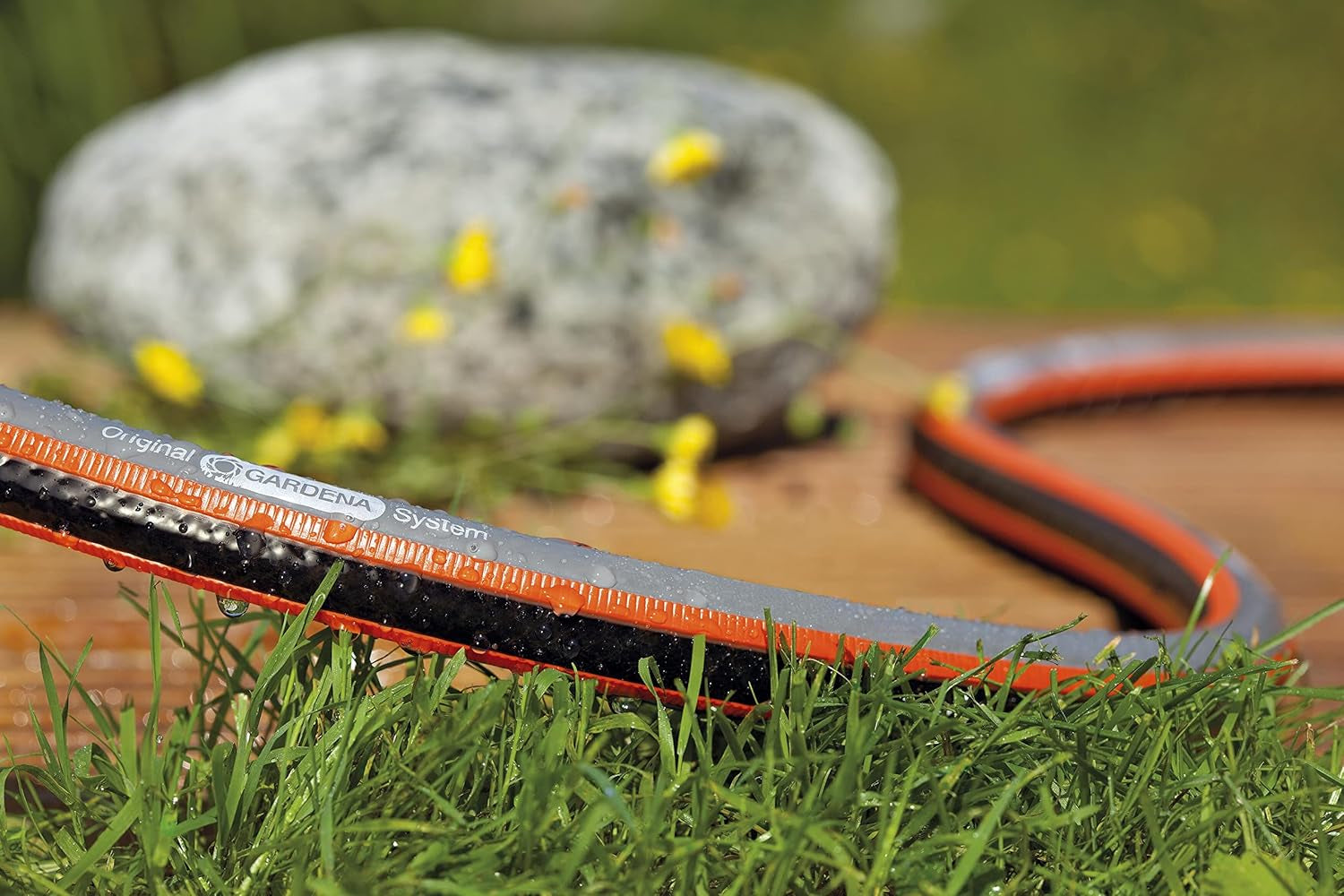 Manguera Gardena Comfort FLEX de 19 mm (3/4"), 25 m: Manguera de jardín flexible y estable con perfil Power-Grip, de material en espiral de alta calidad, presión de estallido de 25 bar, sin componentes del sistema (18053-20)