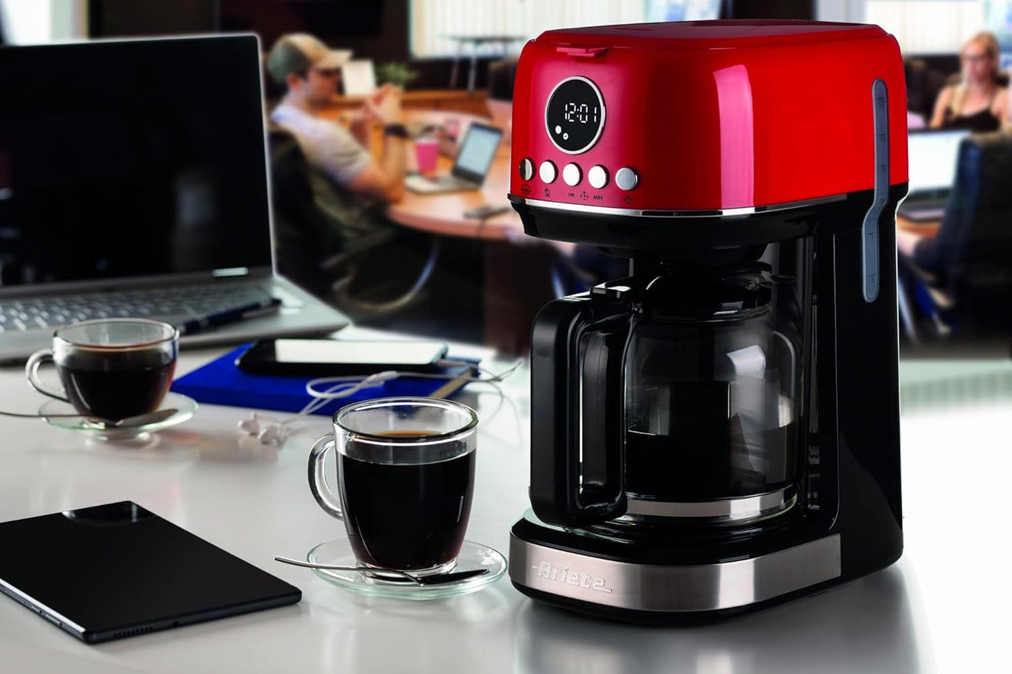 Ariete Moderna 1396 Cafetera espresso con filtro para preparar café americano hasta 15 tazas Jarra de cristal Placa calefactora Pantalla LCD Filtros extraíbles y lavables Blanco