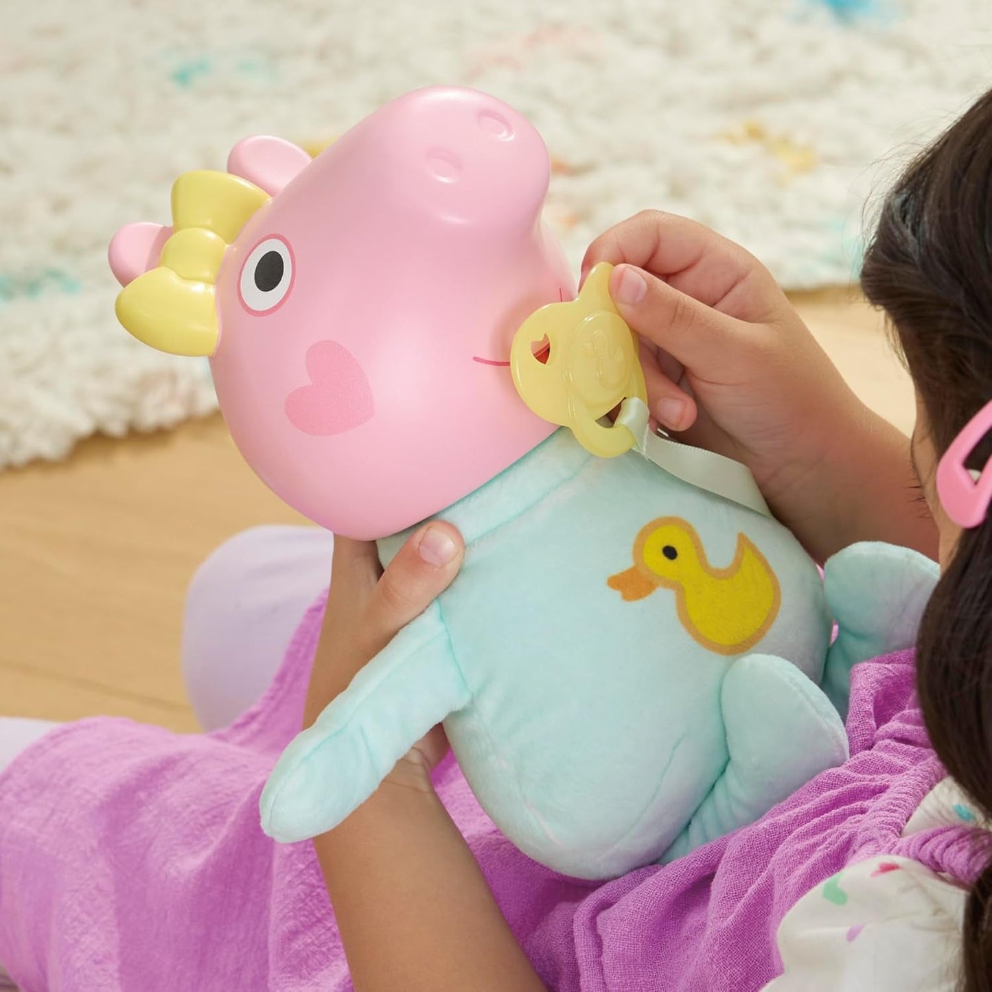 Peppa Pig Muñeca Interactiva Evie de 28 cm con 20 sonidos y muchas funciones, set de juguetes para niños a partir de 3 años