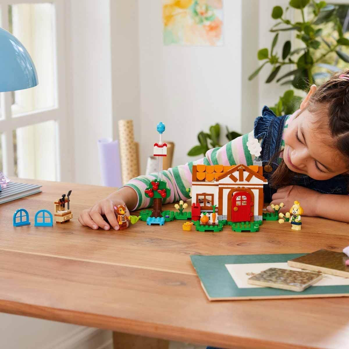 Set LEGO Animal Crossing Nook's Shop y Sophie's House, juguete creativo para niños con 2 minifiguras de la serie de videojuegos, regalo para niñas y niños a partir de 7 años 77050 Juegos de construcción Besuche den LEGO-Store