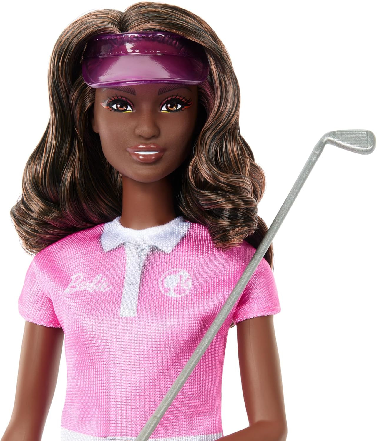 Muñeca Barbie Golfista Morena con vestido tipo polo rosa desmontable, uniforme de golf, incluye gorra y accesorios para palos de golf, JCR69