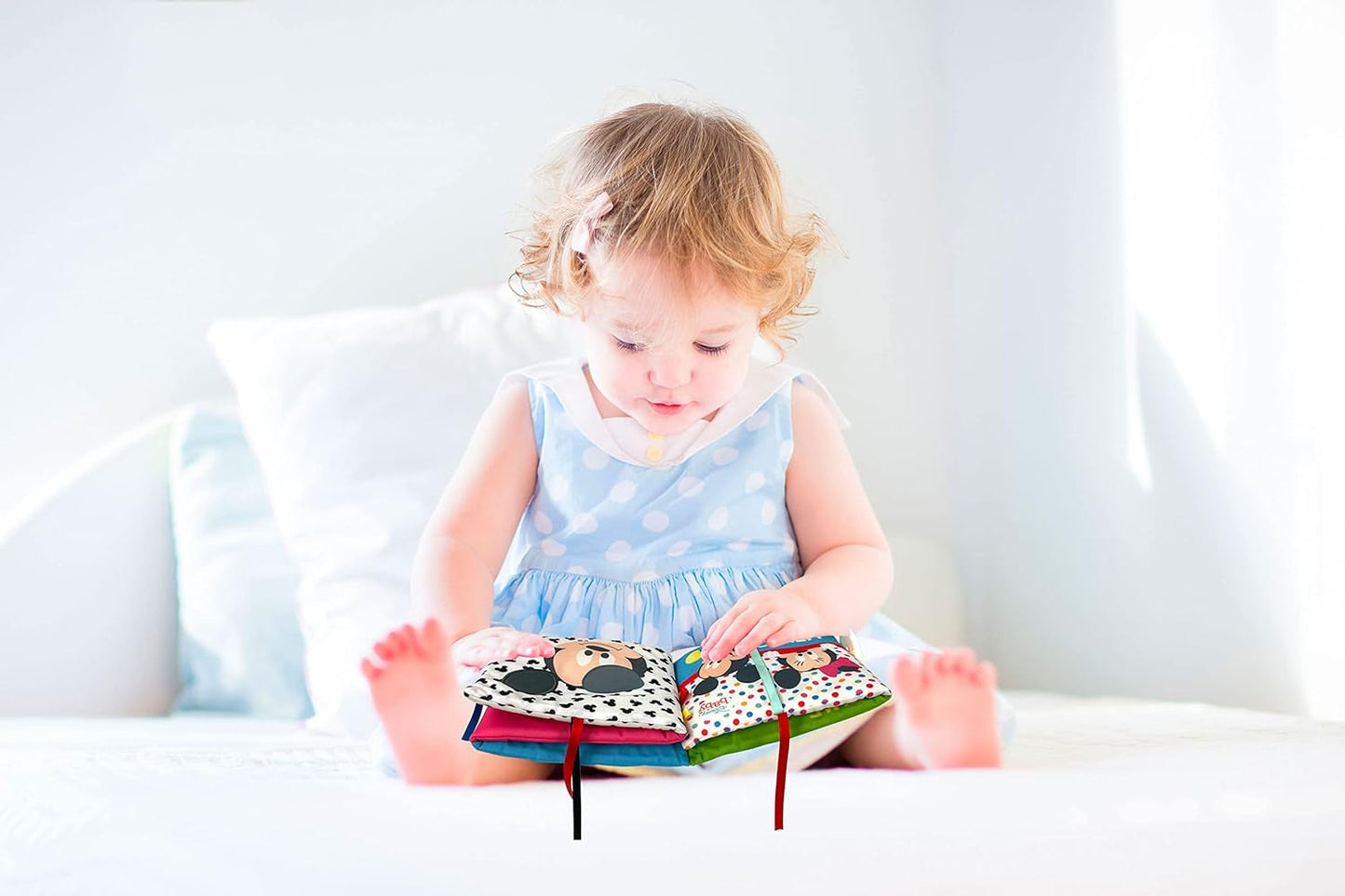 Clementoni 17721 Disney Baby - Libro de Tela, Versátil Juguete de Viaje para Bebé, Libro Ilustrado que Cruje y Chirria para Recién Nacidos a Partir de 0 Meses Juguetes Bebé Naty Shop