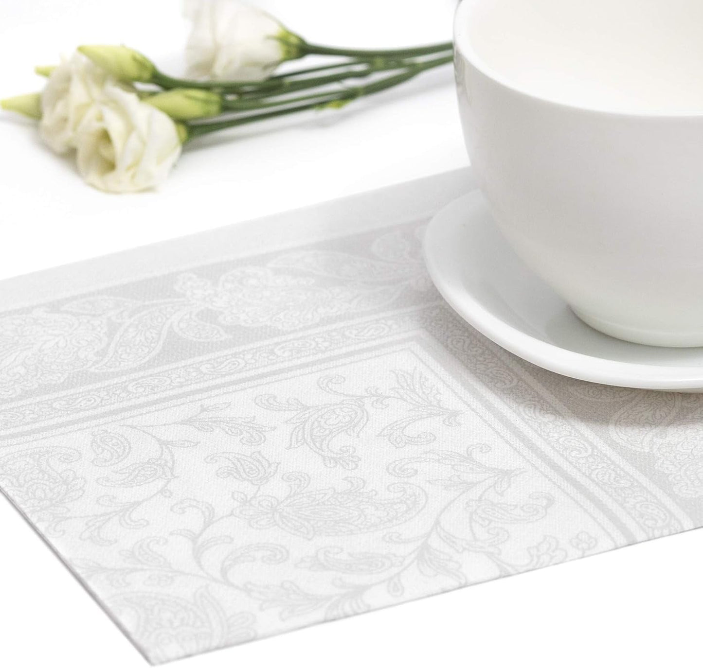 Papstar 11682 50 servilletas "Royal Collection" pliegue 1/4 40 X 40 cm "Adornos", blanco