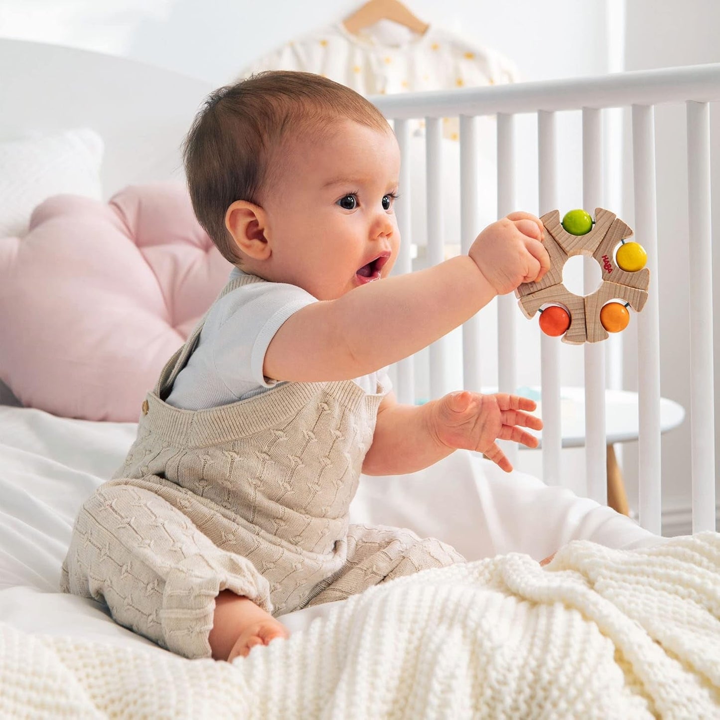 HABA 306692 - Juguete para atrapar con rueda de bolas, Juguete para atrapar a partir de 6 meses, Made in Germany, Coloridos Bebe Toys Naty Shop