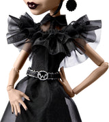 Muñeca Monster High Wednesday, figura coleccionable de Rave'N Wednesday con vestido gótico negro inspirado en la escena del baile, accesorios premium y soporte para muñecas, HXJ03