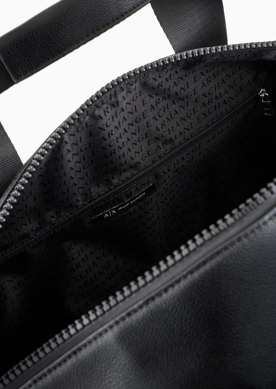 Armani Exchange Bolso de viaje Matthew para hombre Durable Axe Tuc cierre Equipaje y equipo de viaje Tienda Naty