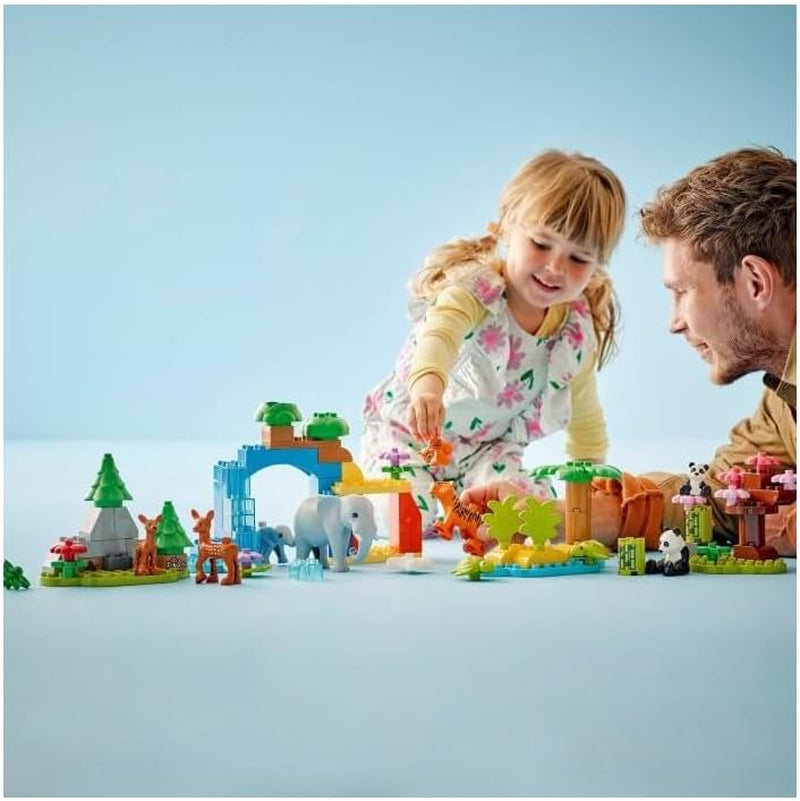 LEGO DUPLO Town Juego 3 en 1 Familias de animales salvajes, juguete educativo para niños pequeños con tortugas, tigres, elefantes, ciervos y pandas, juego para preescolares a partir de 2 años, juguete de construcción con figuras de animales 10446 Juegos de construcción Beuche den LEGO-Store