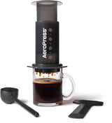 AeroPress Original Cafetera y Espresso, Cafetera Portátil Nivel Barista con Cámara, Émbolo y Filtros, Cafetera Rápida y Espresso