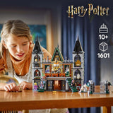 LEGO Harry Potter Finca de la Familia Malfoy, fantástico juguete para coleccionar y exponer, regalo para niños, niñas y fans del mundo mágico, idea de regalo con 9 minifiguras 76453 Juegos de construcción Besuche den LEGO-Store