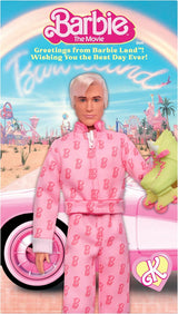 Barbie The Movie - Ken-Sammelpuppe, Ryan Gosling y Ken en rosafarbenem Overall con "B"-Aufdruck, weißen Sneakern und Bunten Inlineskates, JCP80