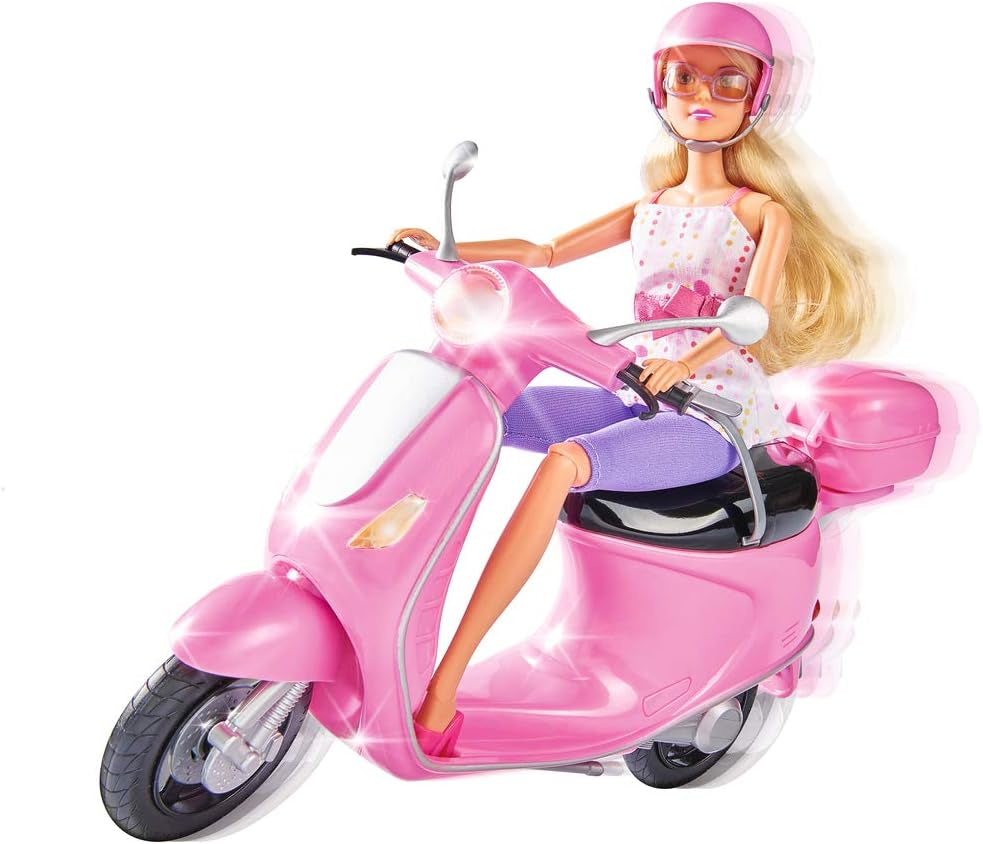 Simba 105730282 - Patinete urbano Steffi Love Chic, Steffi con patinete rosa con casco y compartimento para casco, muñeca de moda, 29 cm, para niños a partir de 3 años