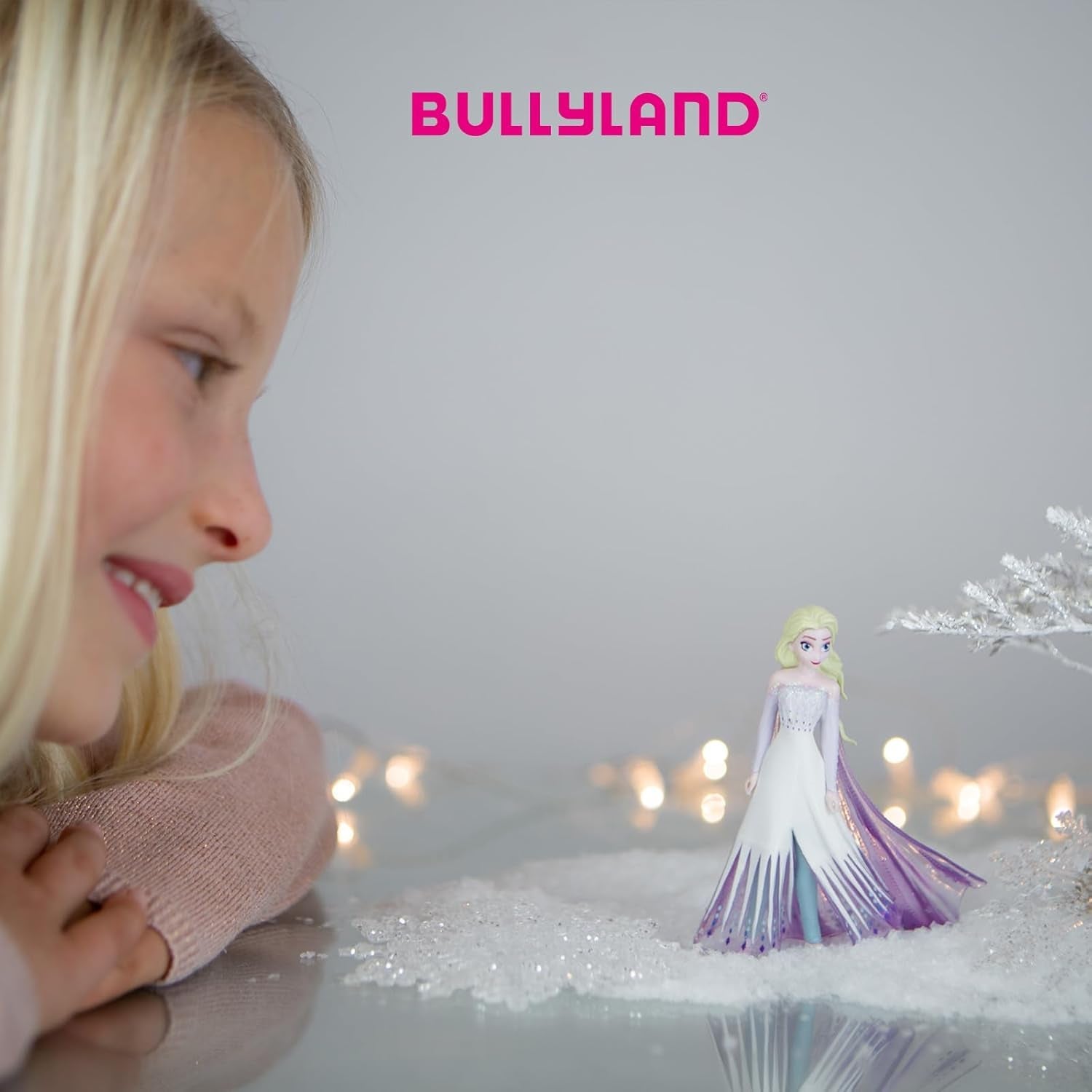 Bullyland 12960 - Figura de la princesa Anna de la película Frozen de Walt Disney, aprox. 9,5 cm, muy detallado, ideal como pequeño regalo para niños a partir de 3 años.