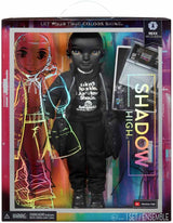 Rainbow High Shadow High - REXX McQueen - Muñeca negra de moda con atuendo moderno y más de 10 coloridos accesorios de juego - Ideal para coleccionistas y niños de 4 a 12 años